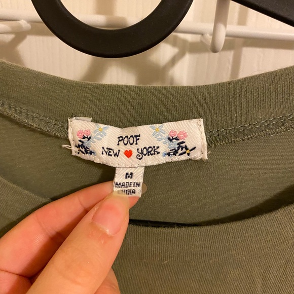 Super cute crop top - Picture 2 of 2